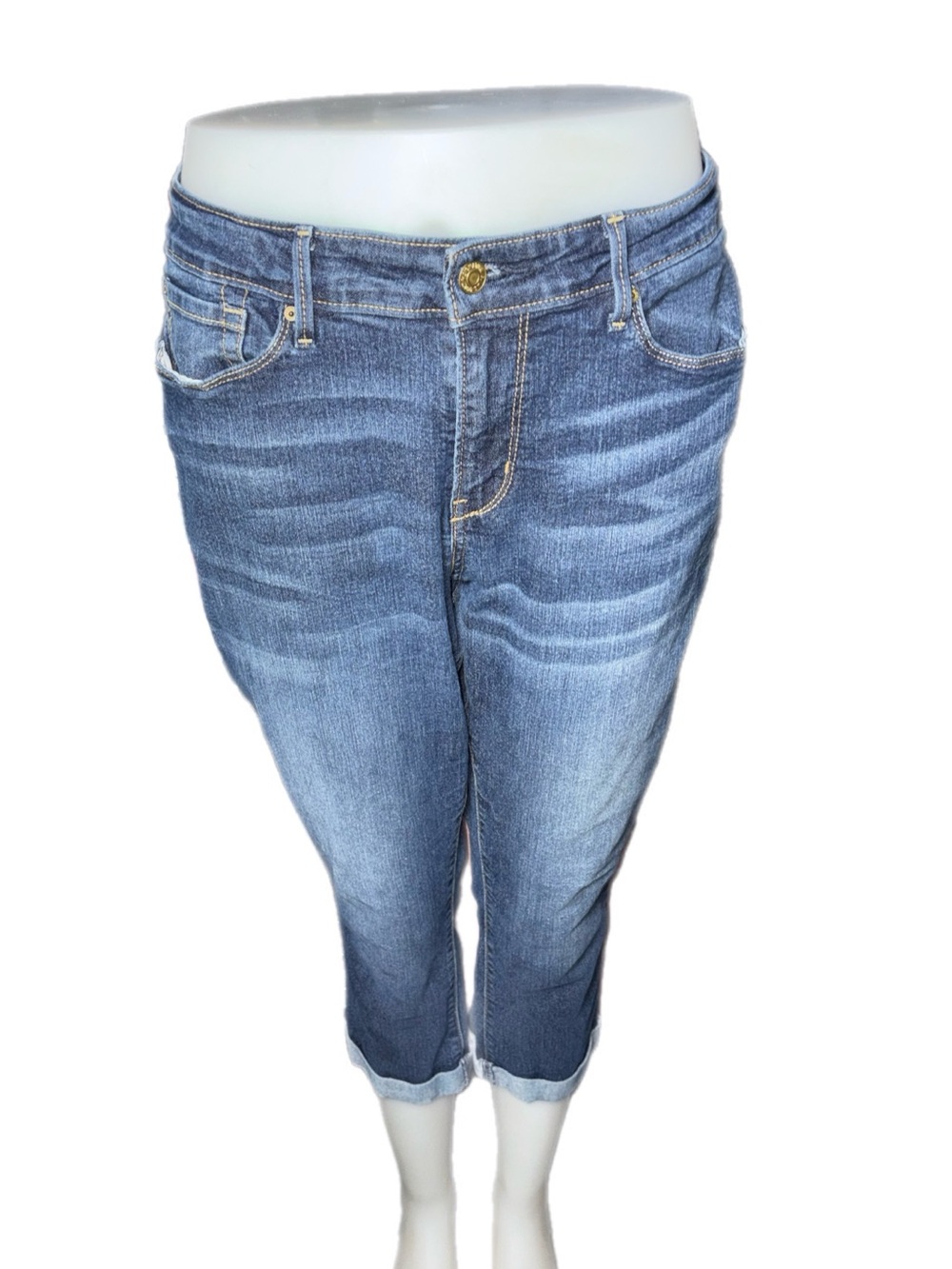 Signature by Levi Strauss Blue Capri Jeans